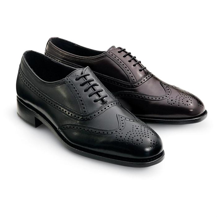 Mens wingtip dress shoes