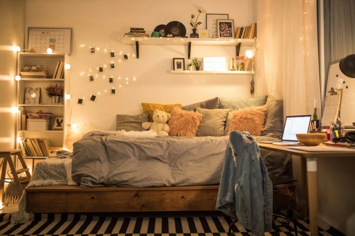 How to decorate your dorm room for cheap